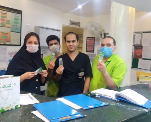 شرکت داروسازی باریج اسانس به بیمارستان شهید بهشتی و نقوی کاشان محلول ضدعفونی‌کننده اهدا کرد