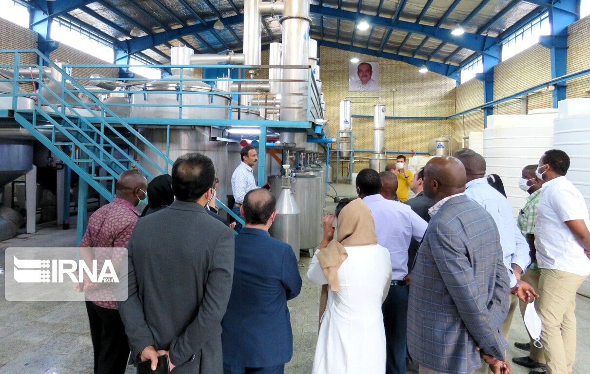 بازدید هیات تجاری کشور کنیا از گروه صنعتی باریج اسانس 3