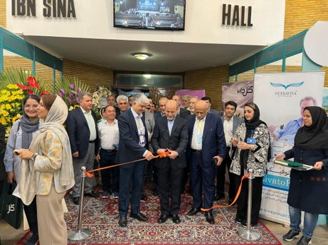 حضور باریج اسانس در سمینار دارو درمانی بیماری های شایع خرداد ماه 1403 31