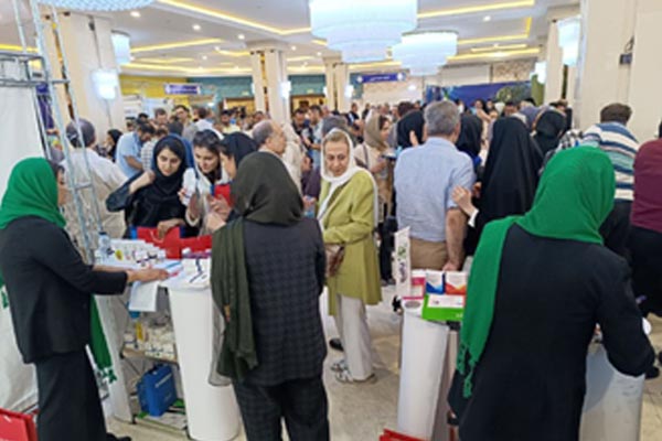 حضور باریج اسانس در اولین سمینار بالینی ایمنی، کیفیت، تجویز و مصرف منطقی دارو 27